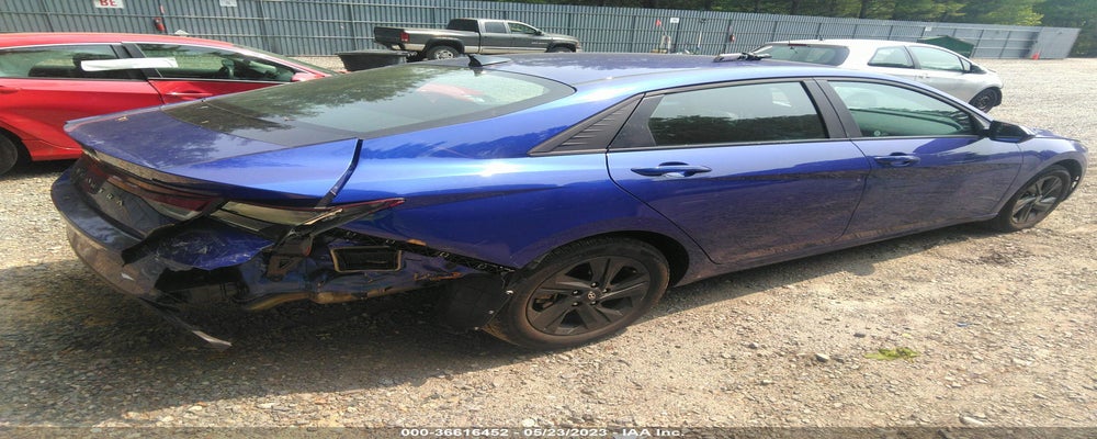 KMHLM4AG2NU330061 2022 HYUNDAI ELANTRA photo no. 4