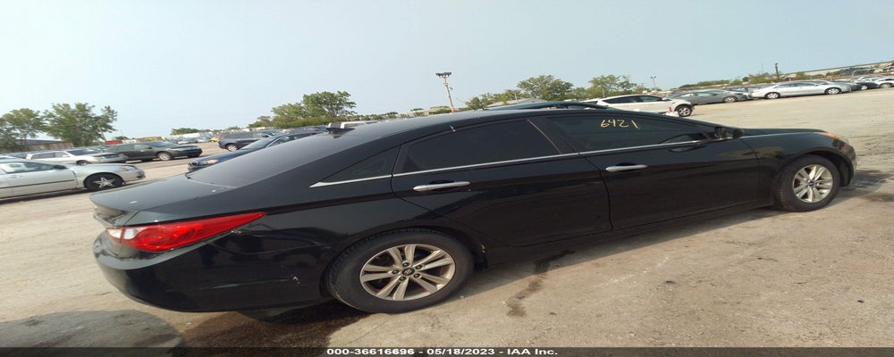 5NPEB4ACXCH321180 2012 HYUNDAI SONATA photo no. 4