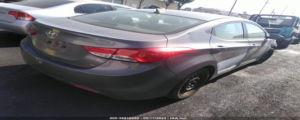 5NPDH4AE7DH184647 2013 HYUNDAI ELANTRA photo no. 4