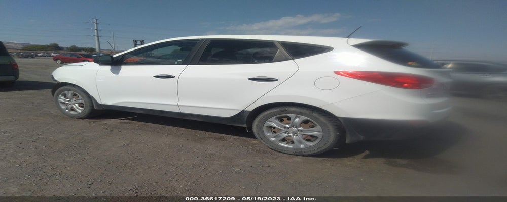 KM8JT3AB8DU712411 2013 HYUNDAI TUCSON photo no. 3