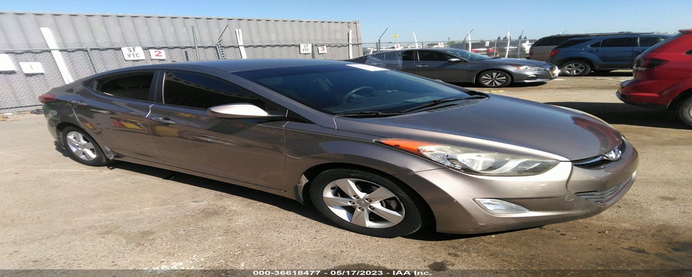 5NPDH4AE9DH258022 2013 HYUNDAI ELANTRA photo no. 2