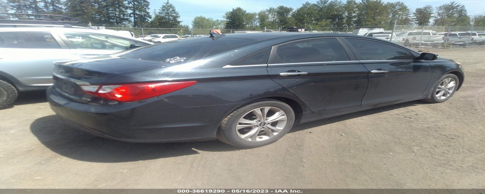 5NPEC4AC6BH127161 2011 HYUNDAI SONATA photo no. 4