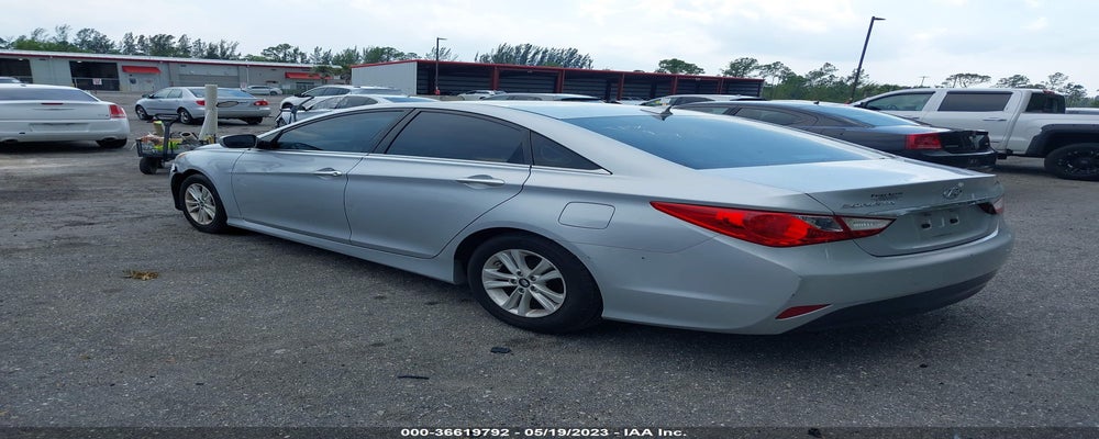 5NPEB4AC9EH860781 2014 HYUNDAI SONATA photo no. 3