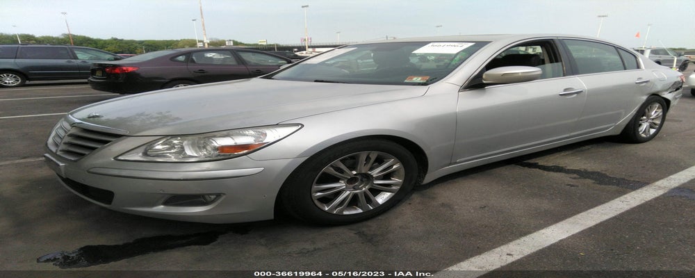 KMHGC4DE9BU119949 2011 HYUNDAI GENESIS photo no. 2