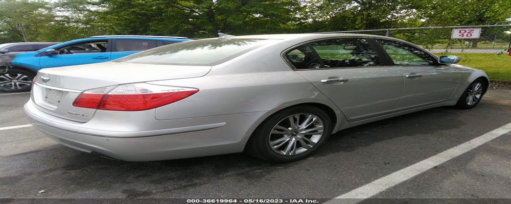 KMHGC4DE9BU119949 2011 HYUNDAI GENESIS photo no. 4