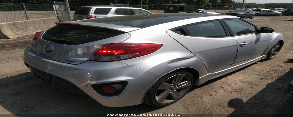 KMHTC6AE6DU121899 2013 HYUNDAI VELOSTER photo no. 4