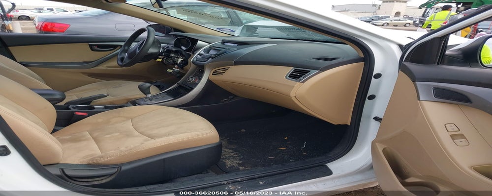 5NPDH4AE1DH385864 2013 HYUNDAI ELANTRA photo no. 5
