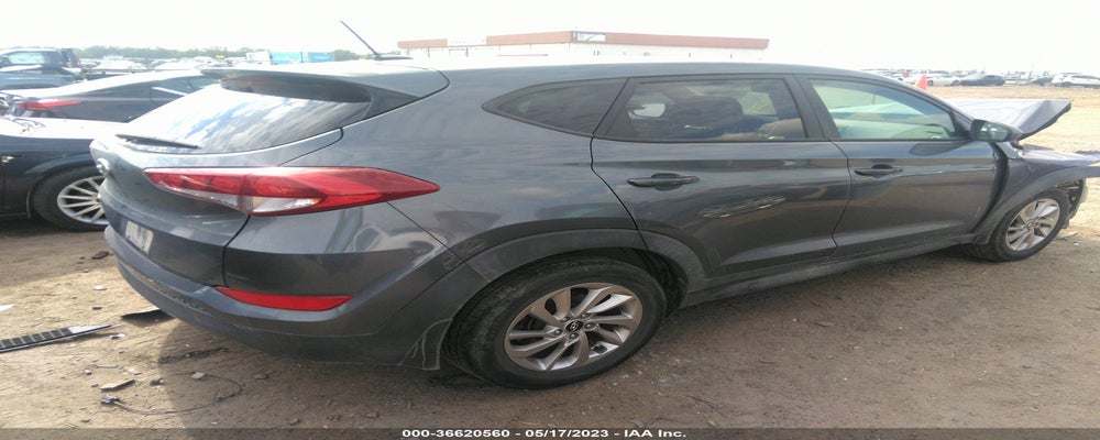 KM8J23A40GU021673 2016 HYUNDAI TUCSON photo no. 4