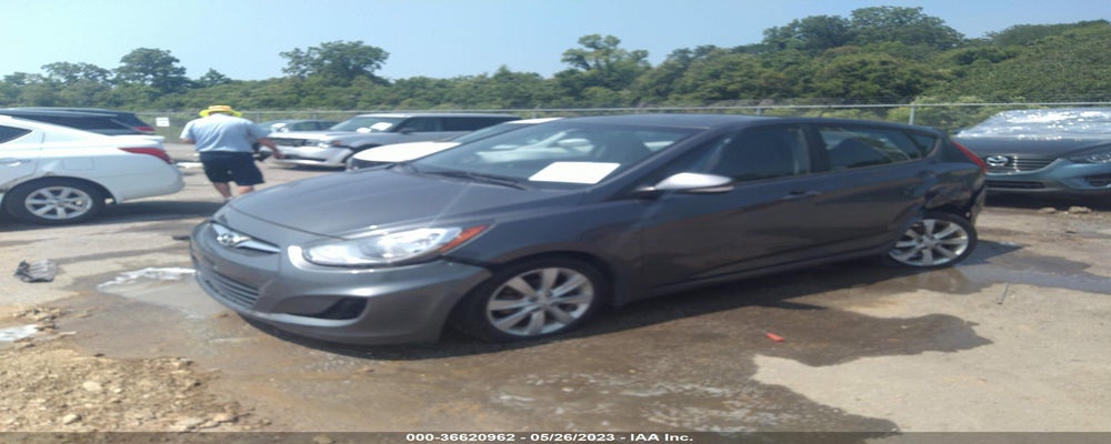 KMHCU5AE6DU090953 2013 HYUNDAI ACCENT photo no. 2