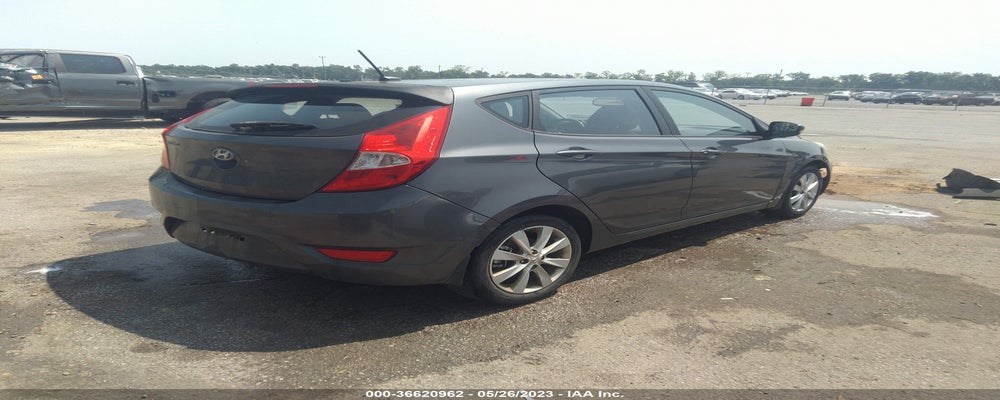 KMHCU5AE6DU090953 2013 HYUNDAI ACCENT photo no. 4