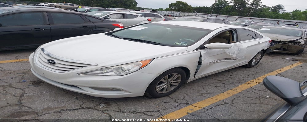 5NPEB4AC2DH744174 2013 HYUNDAI SONATA photo no. 2