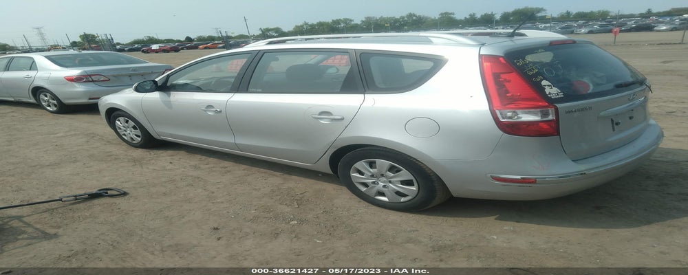 KMHDC8AE0BU092879 2011 HYUNDAI ELANTRA TOURING photo no. 3