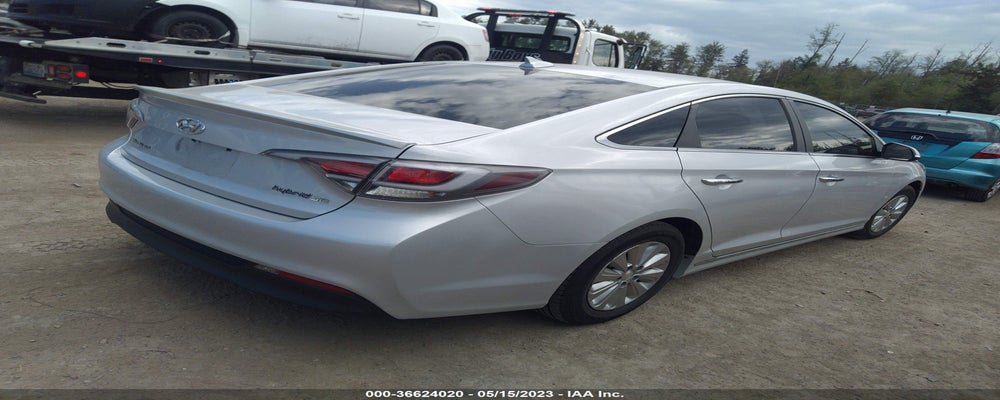 KMHE24L18GA033081 2016 HYUNDAI SONATA HYBRID photo no. 4