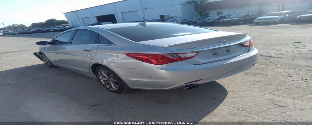5NPEC4AC7BH122678 2011 HYUNDAI SONATA photo no. 3