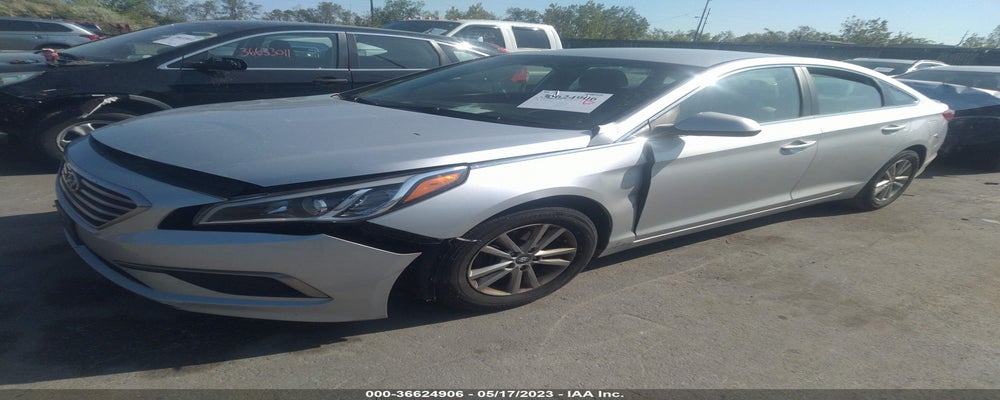 5NPE24AF8HH501209 2017 HYUNDAI SONATA photo no. 2