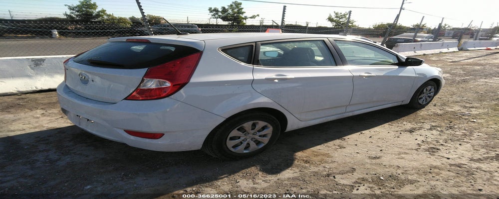 KMHCT5AE9HU357253 2017 HYUNDAI ACCENT photo no. 4