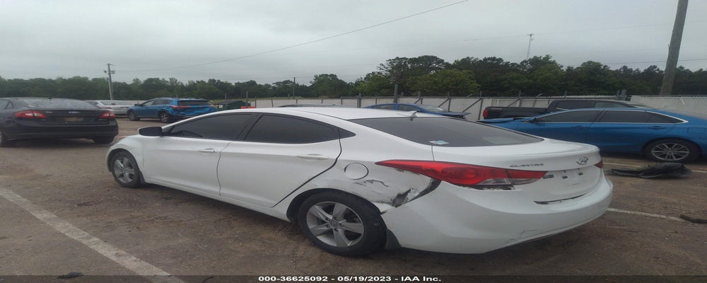 5NPDH4AE2DH431895 2013 HYUNDAI ELANTRA photo no. 3