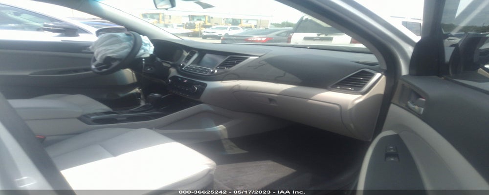 KM8J33A40JU603664 2018 HYUNDAI TUCSON photo no. 5