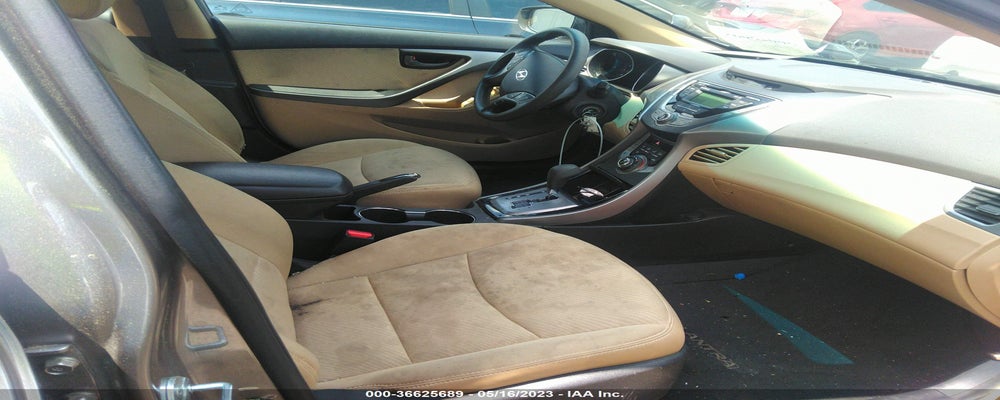 5NPDH4AE3DH175704 2013 HYUNDAI ELANTRA photo no. 5