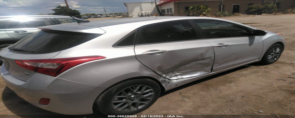 KMHD35LH3HU356630 2017 HYUNDAI ELANTRA GT photo no. 4