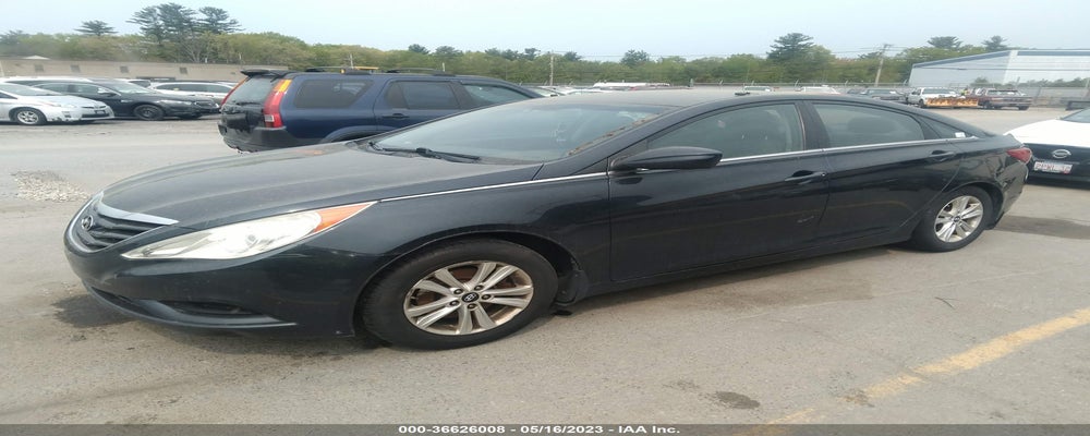 5NPEB4AC4BH094020 2011 HYUNDAI SONATA photo no. 2