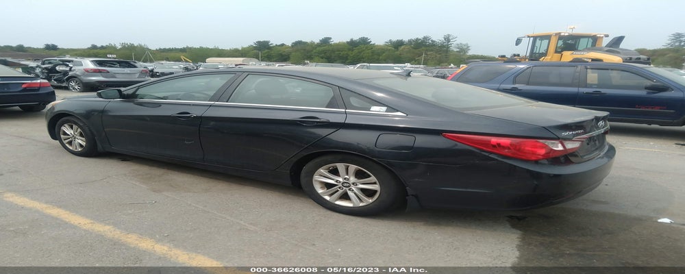 5NPEB4AC4BH094020 2011 HYUNDAI SONATA photo no. 3