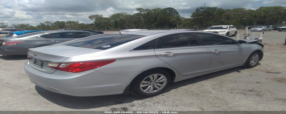 5NPEB4AC3BH149170 2011 HYUNDAI SONATA photo no. 4