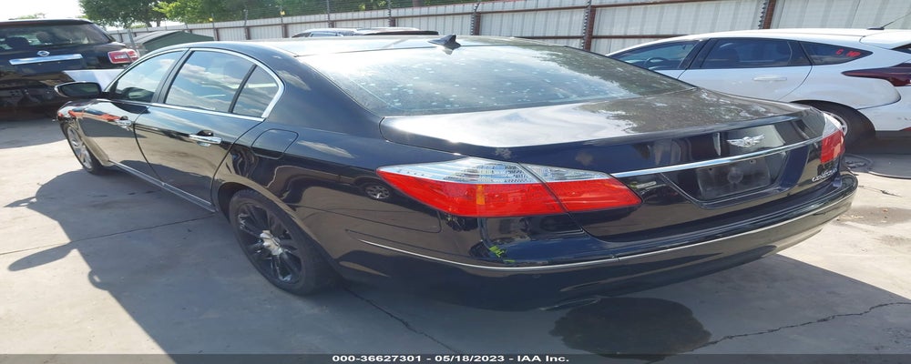 KMHGC4DF4BU125764 2011 HYUNDAI GENESIS photo no. 3