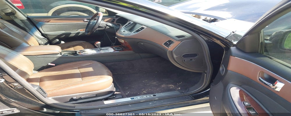KMHGC4DF4BU125764 2011 HYUNDAI GENESIS photo no. 5