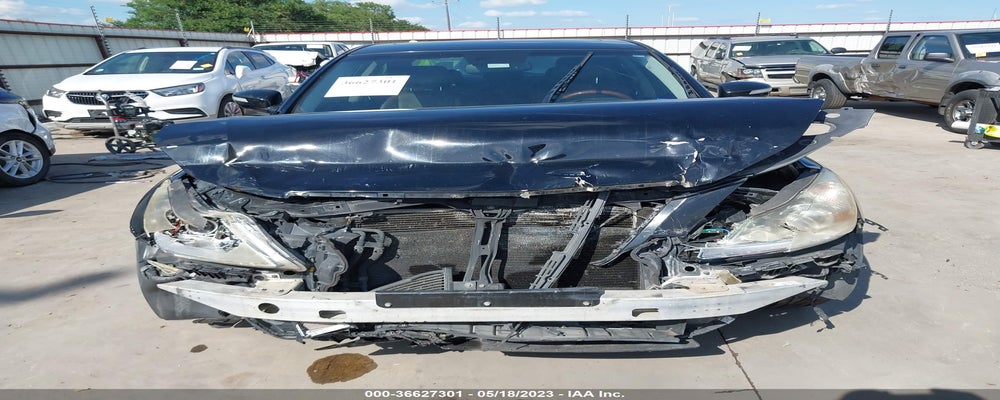 KMHGC4DF4BU125764 2011 HYUNDAI GENESIS photo no. 6