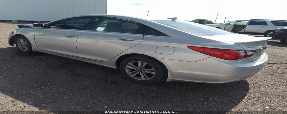 5NPEB4AC7CH482411 2012 HYUNDAI SONATA photo no. 3