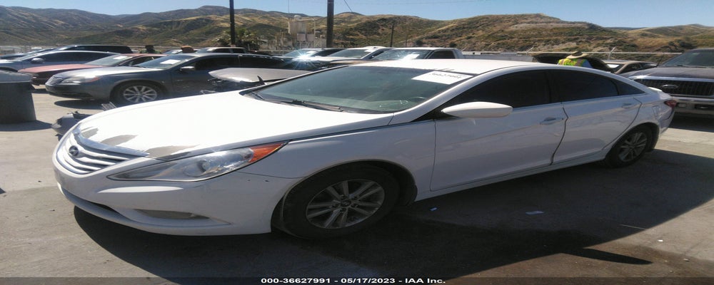 5NPEB4AC1DH617285 2013 HYUNDAI SONATA photo no. 2