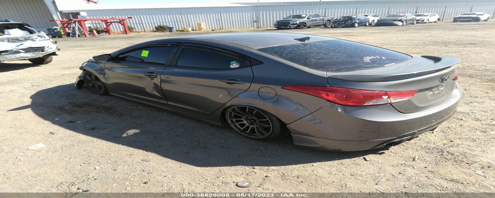 5NPDH4AE8DH437717 2013 HYUNDAI ELANTRA photo no. 3