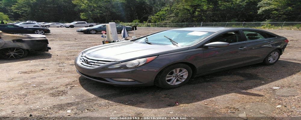 5NPEB4AC2DH693517 2013 HYUNDAI SONATA photo no. 2