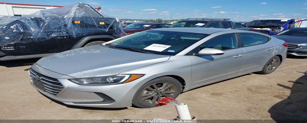 5NPD84LFXJH329665 2018 HYUNDAI ELANTRA photo no. 2