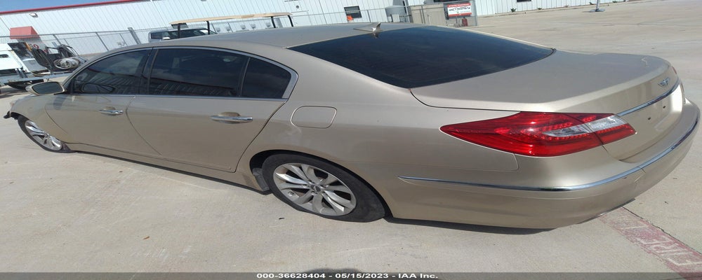 KMHGC4DD5CU200584 2012 HYUNDAI GENESIS photo no. 3
