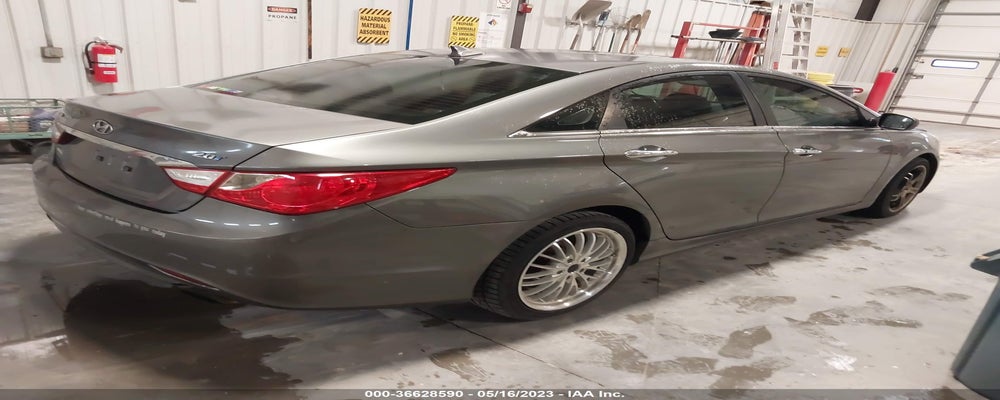 5NPEC4AB4BH216301 2011 HYUNDAI SONATA photo no. 4