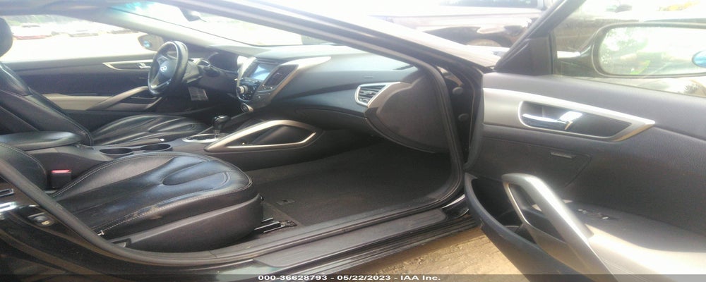 KMHTC6AD1CU047863 2012 HYUNDAI VELOSTER photo no. 5
