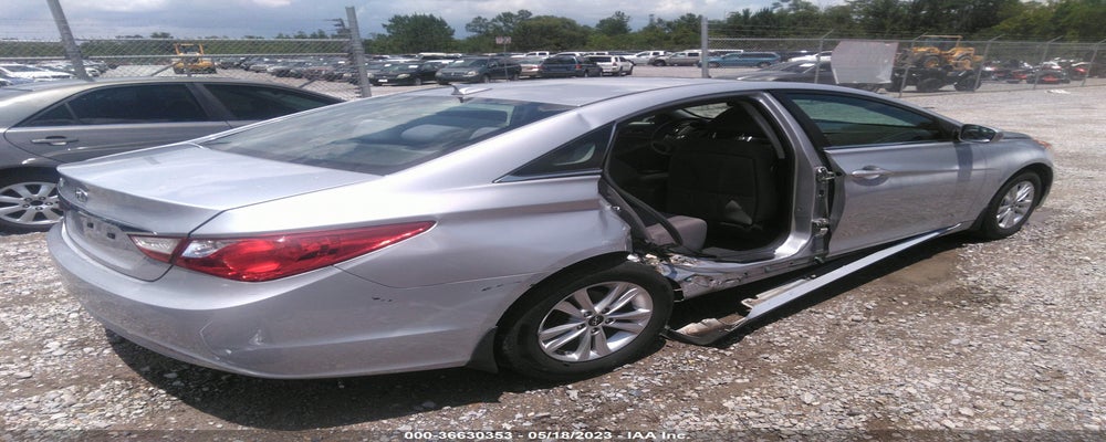 5NPEB4ACXDH552629 2013 HYUNDAI SONATA photo no. 4
