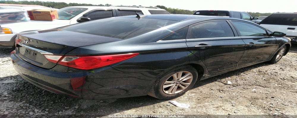 5NPEB4AC3BH069108 2011 HYUNDAI SONATA photo no. 4