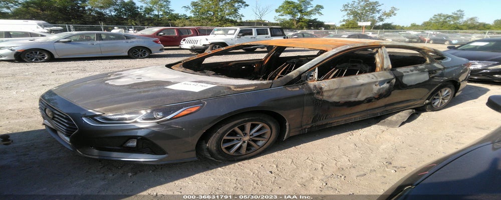 5NPE24AF2KH810634 2019 HYUNDAI SONATA photo no. 2