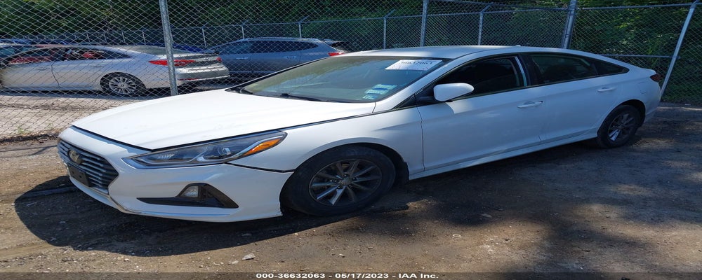 5NPE24AF8KH745059 2019 HYUNDAI SONATA photo no. 2