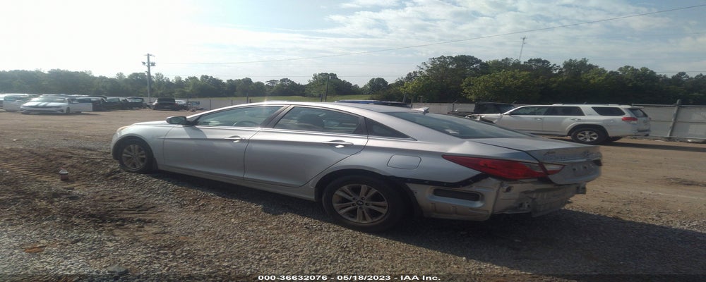 5NPEB4AC3DH745334 2013 HYUNDAI SONATA photo no. 3