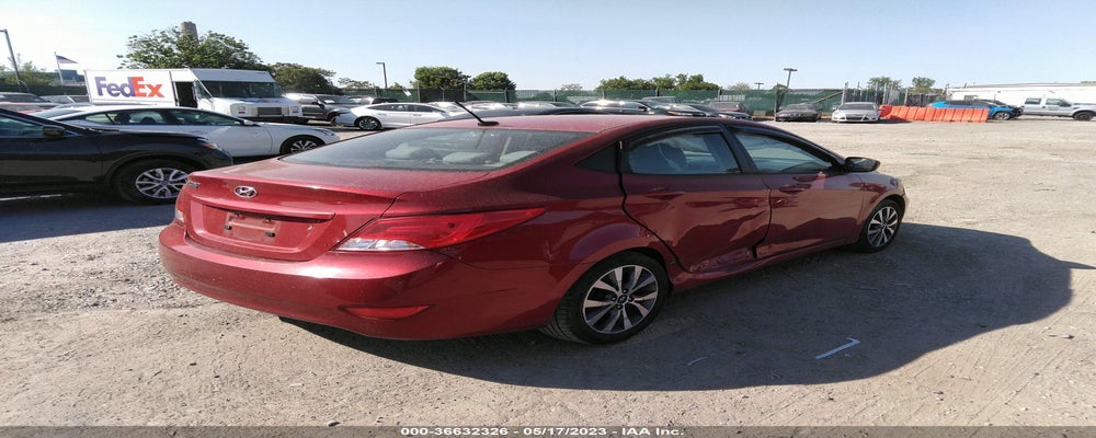 KMHCT4AE7HU373042 2017 HYUNDAI ACCENT photo no. 4