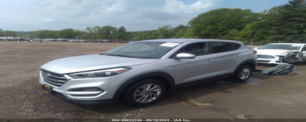 KM8J2CA44JU656130 2018 HYUNDAI TUCSON photo no. 2