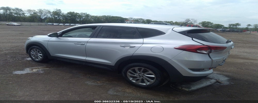 KM8J2CA44JU656130 2018 HYUNDAI TUCSON photo no. 3