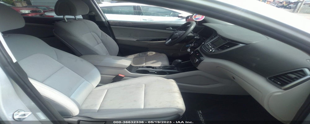 KM8J2CA44JU656130 2018 HYUNDAI TUCSON photo no. 5
