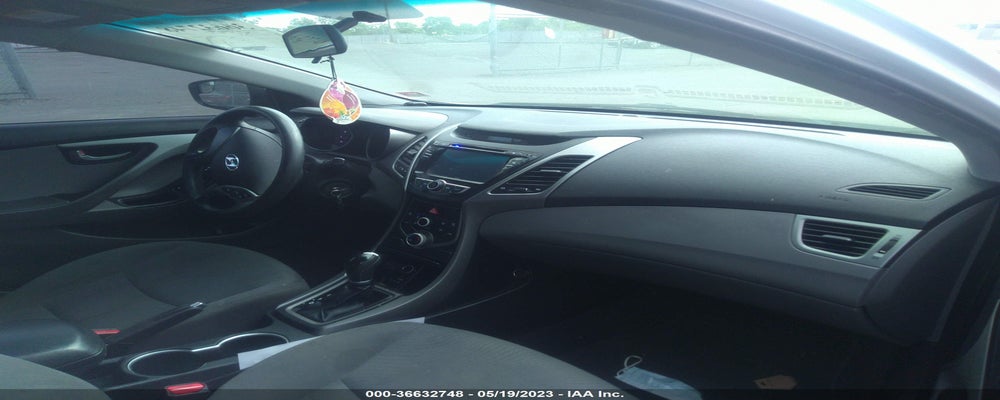 5NPDH4AE7FH643775 2015 HYUNDAI ELANTRA photo no. 5