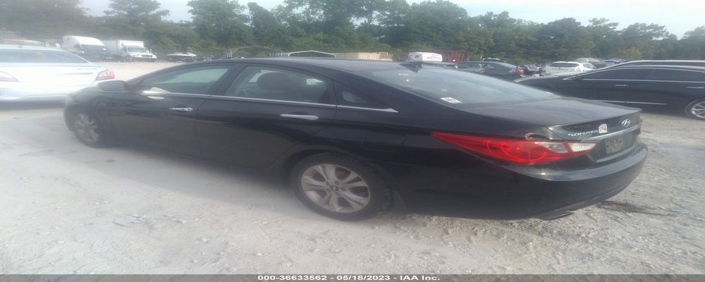 5NPEC4AB2BH298898 2011 HYUNDAI SONATA photo no. 3