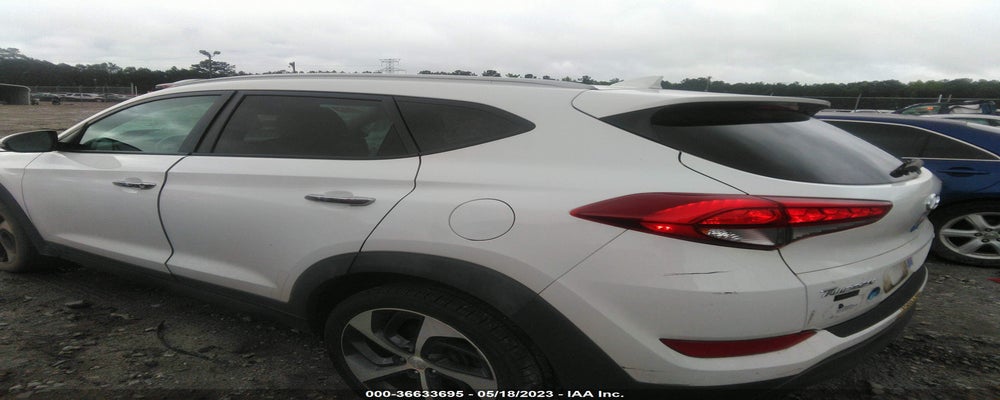 KM8J33A21GU068237 2016 HYUNDAI TUCSON photo no. 3